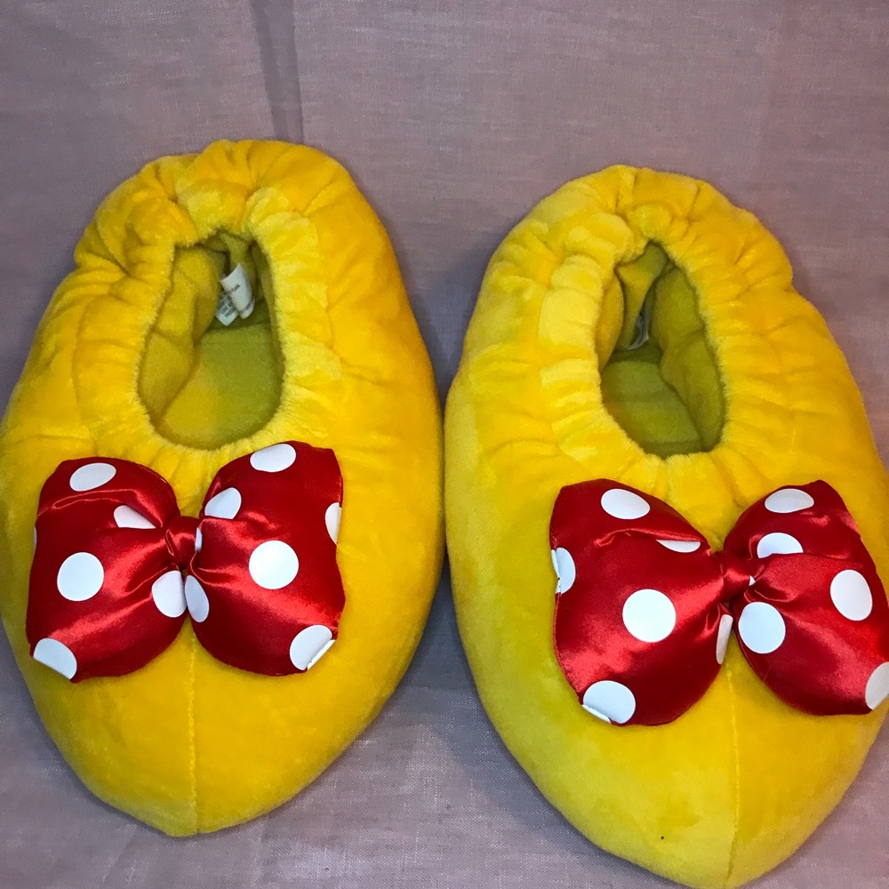 Disney Parks Exclusive Minnie Mouse Slippers